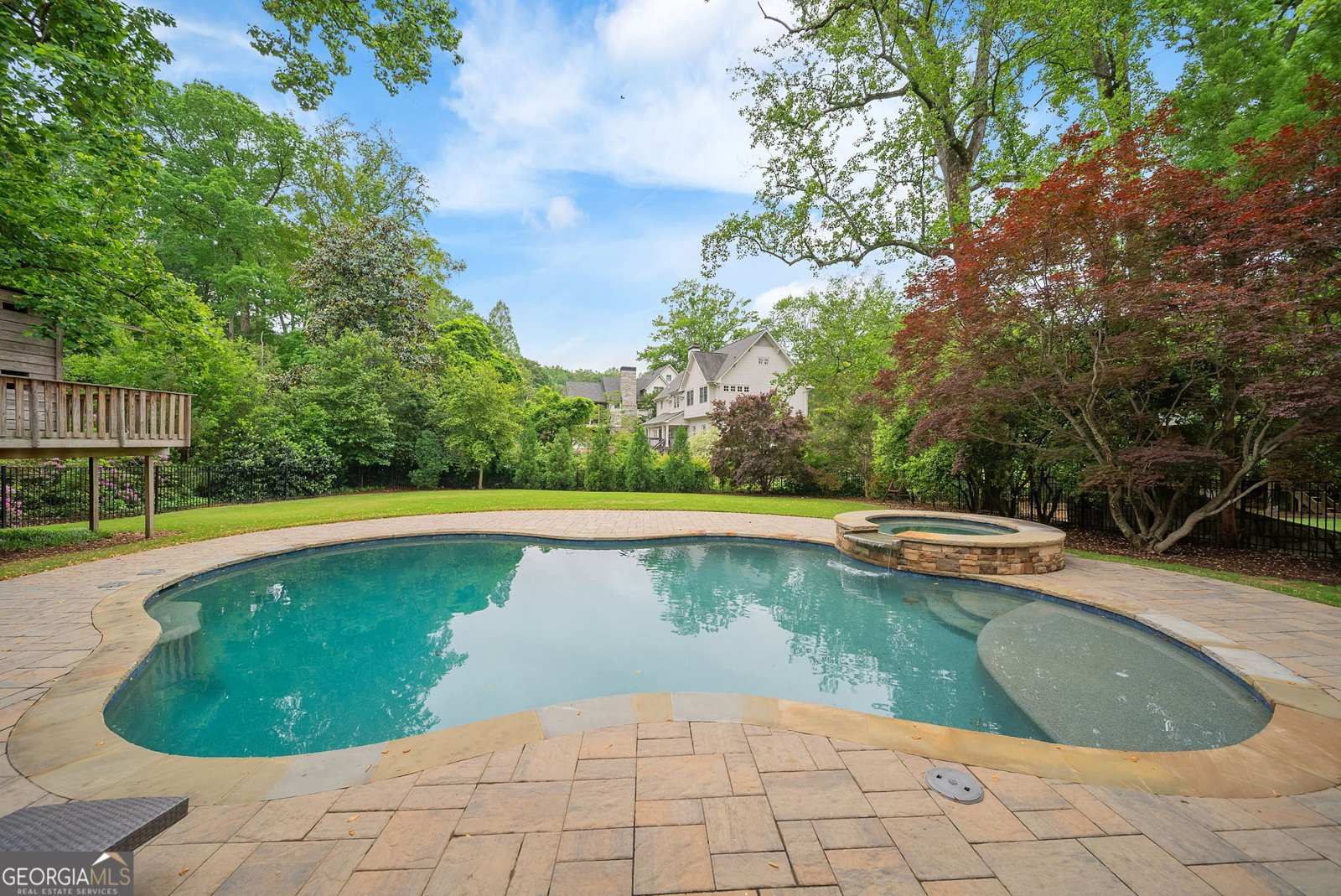 1740 Doncaster Drive Atlanta - 76