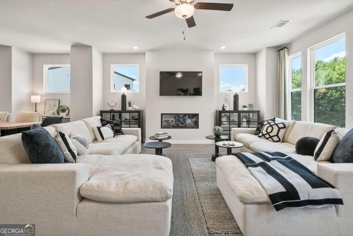 104 Holt Lane Lawrenceville - 23