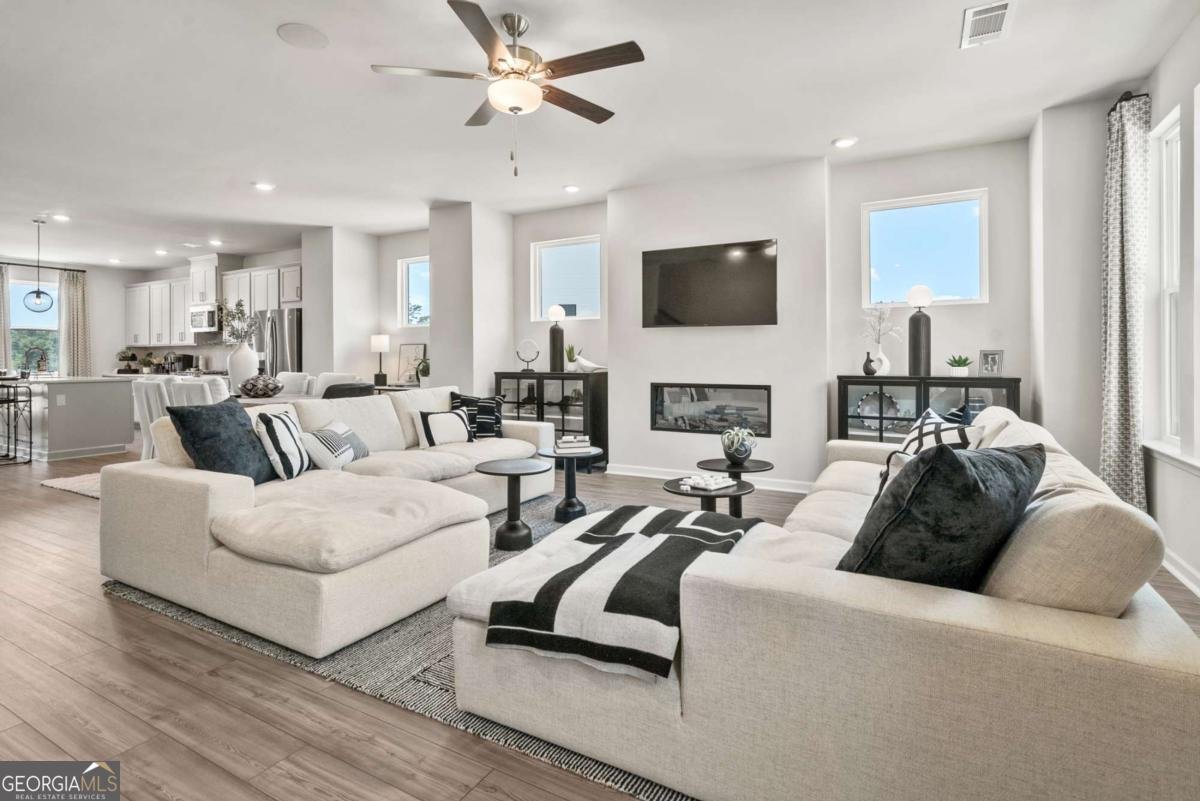 104 Holt Lane Lawrenceville - 24