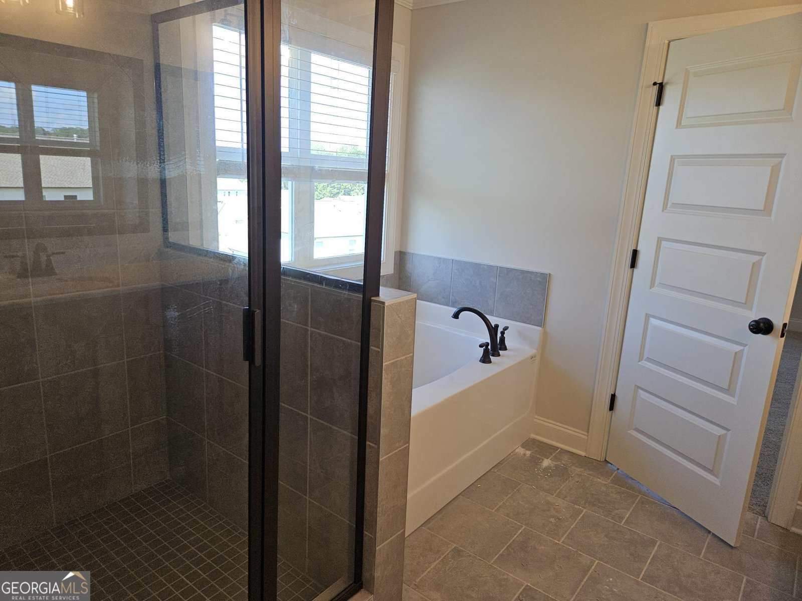 442 Banff Drive Winder - 11