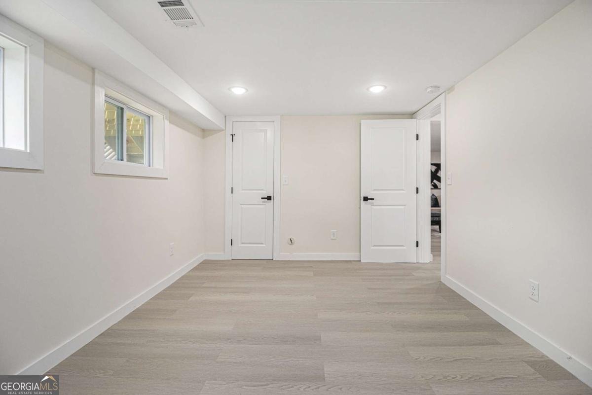 176 RHODESIA Avenue Atlanta - 28