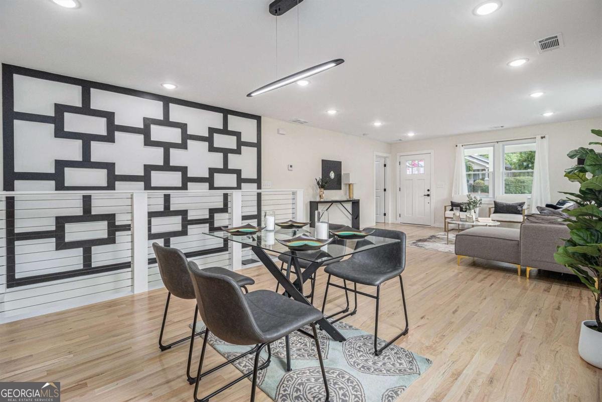 176 RHODESIA Avenue Atlanta - 8