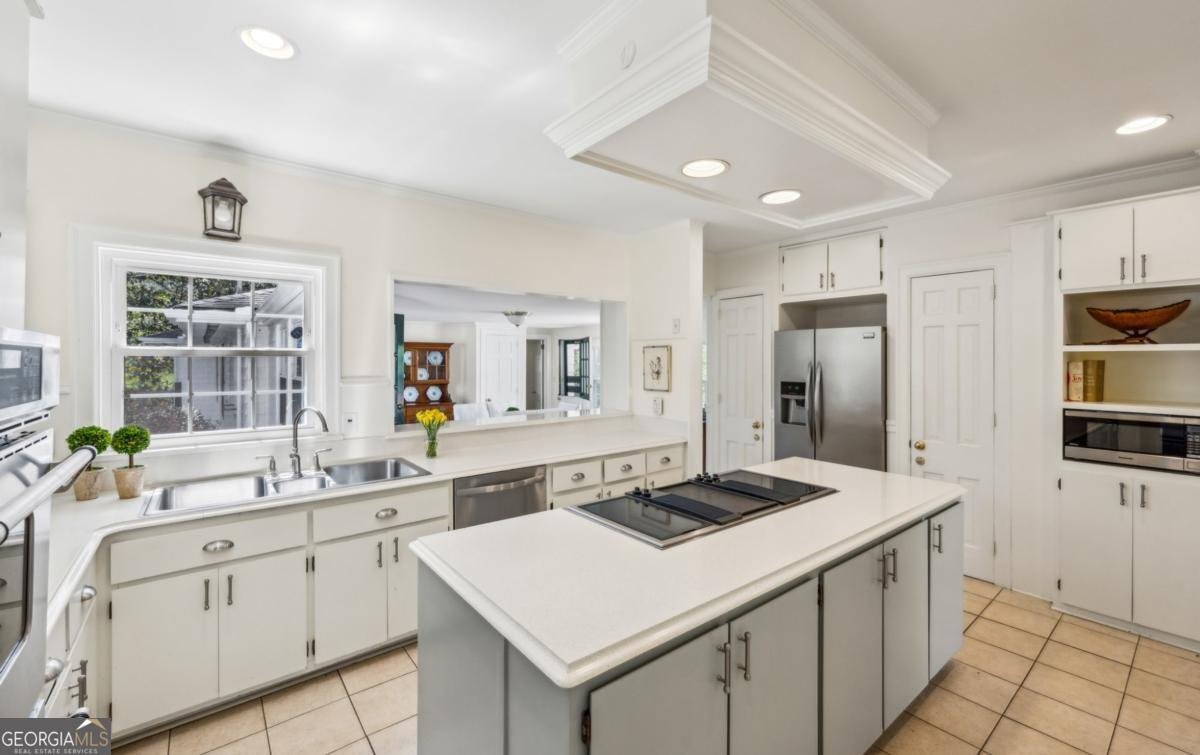 1664 Wesley Road Atlanta - 8