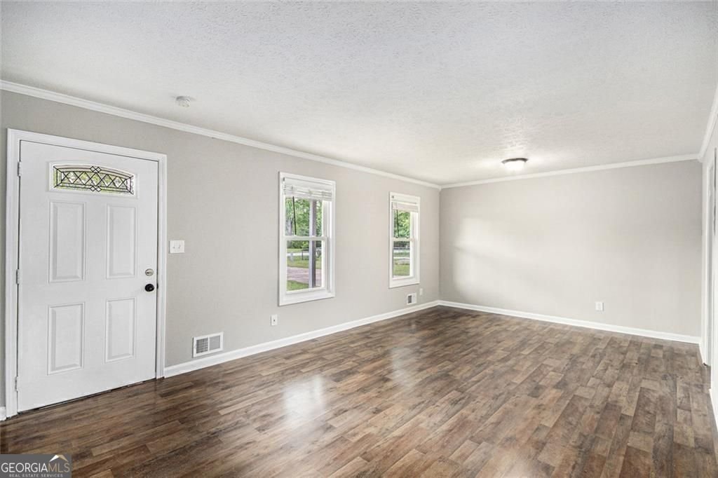 7248 Banks Mill Road Douglasville - 1