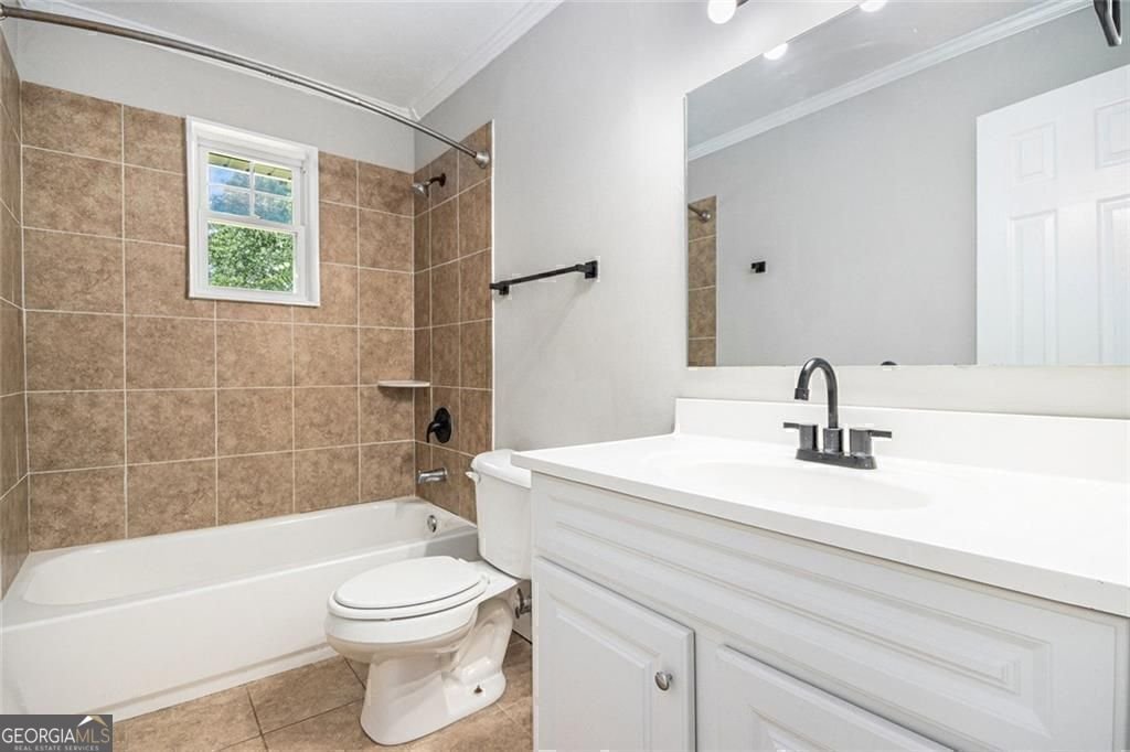 7248 Banks Mill Road Douglasville - 34