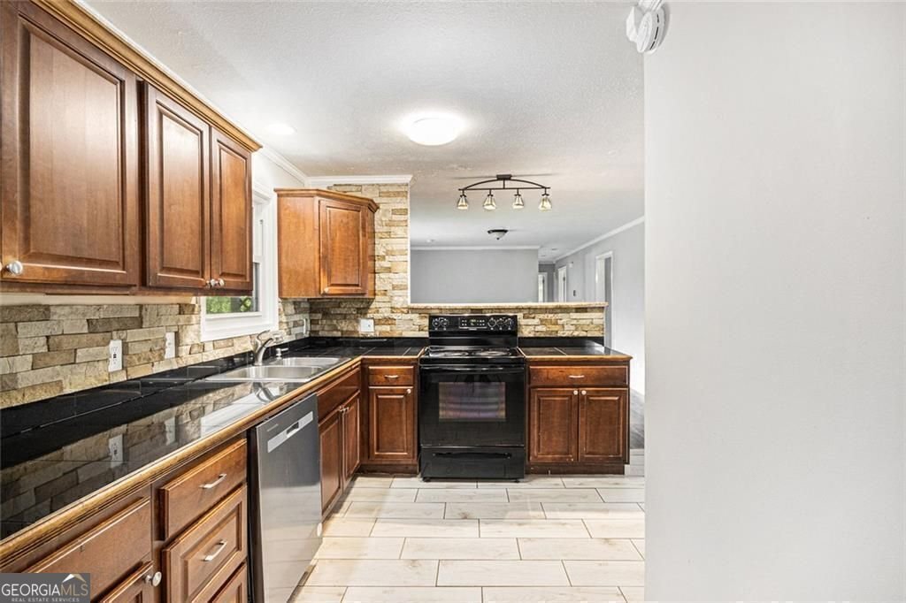 7248 Banks Mill Road Douglasville - 4