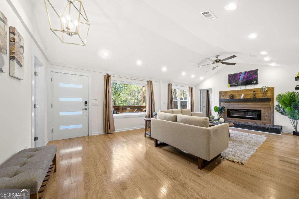 2710 Hedgewood Drive Atlanta - 3