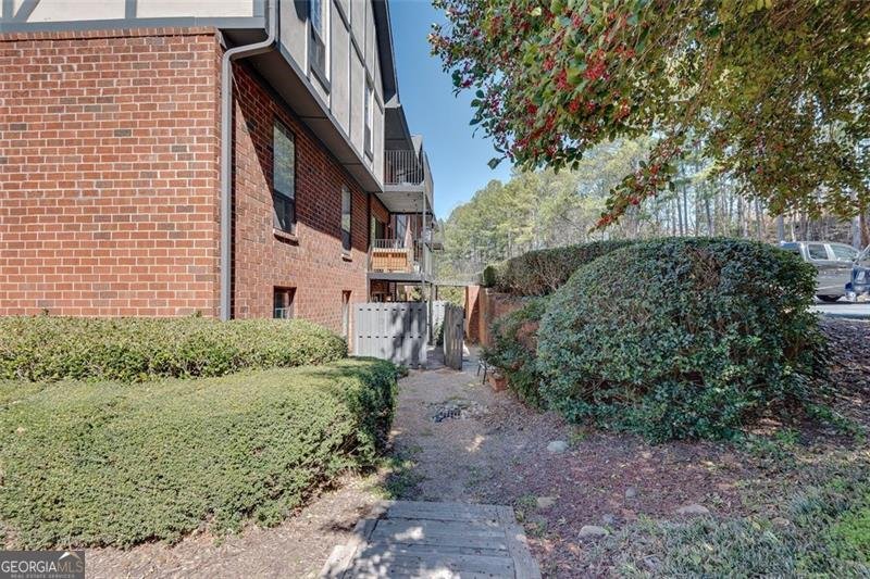 6851 Roswell Road Sandy Springs - 37