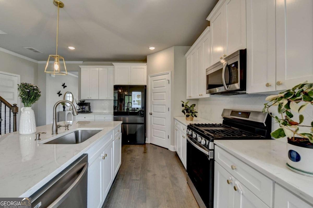 3985 FOXDALE Lane Cumming - 16