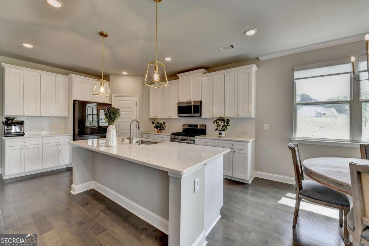 3985 FOXDALE Lane Cumming - 19