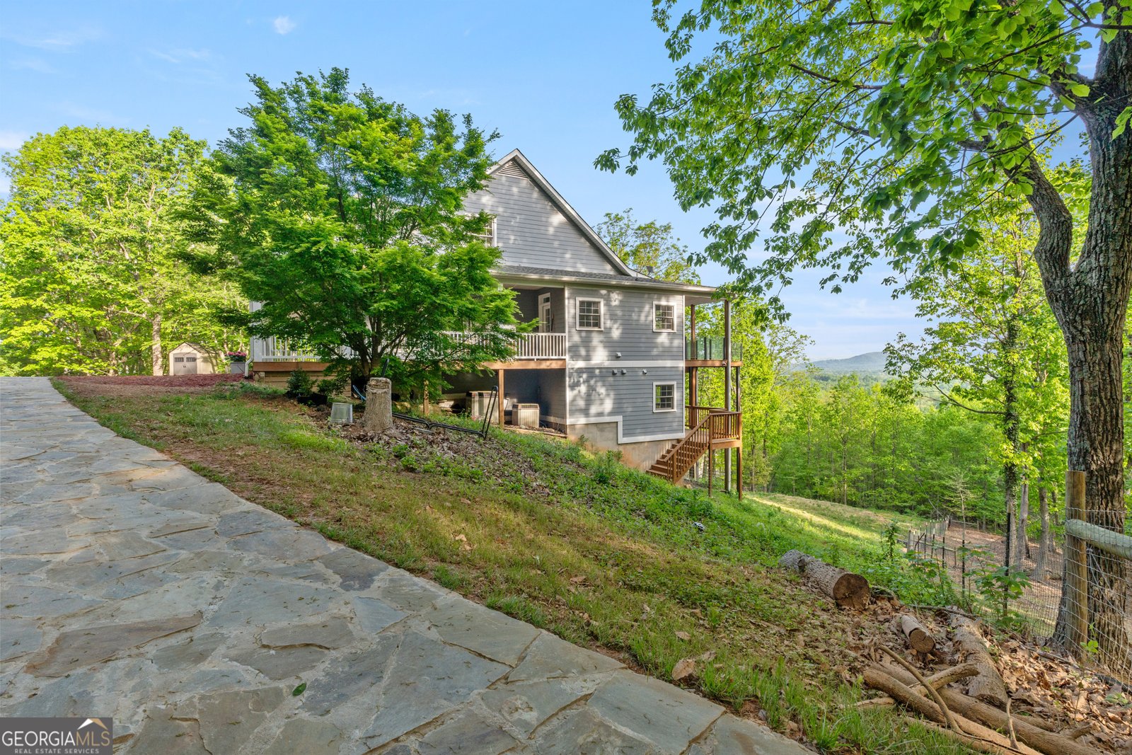 265 Lynda Lane Cleveland - 2
