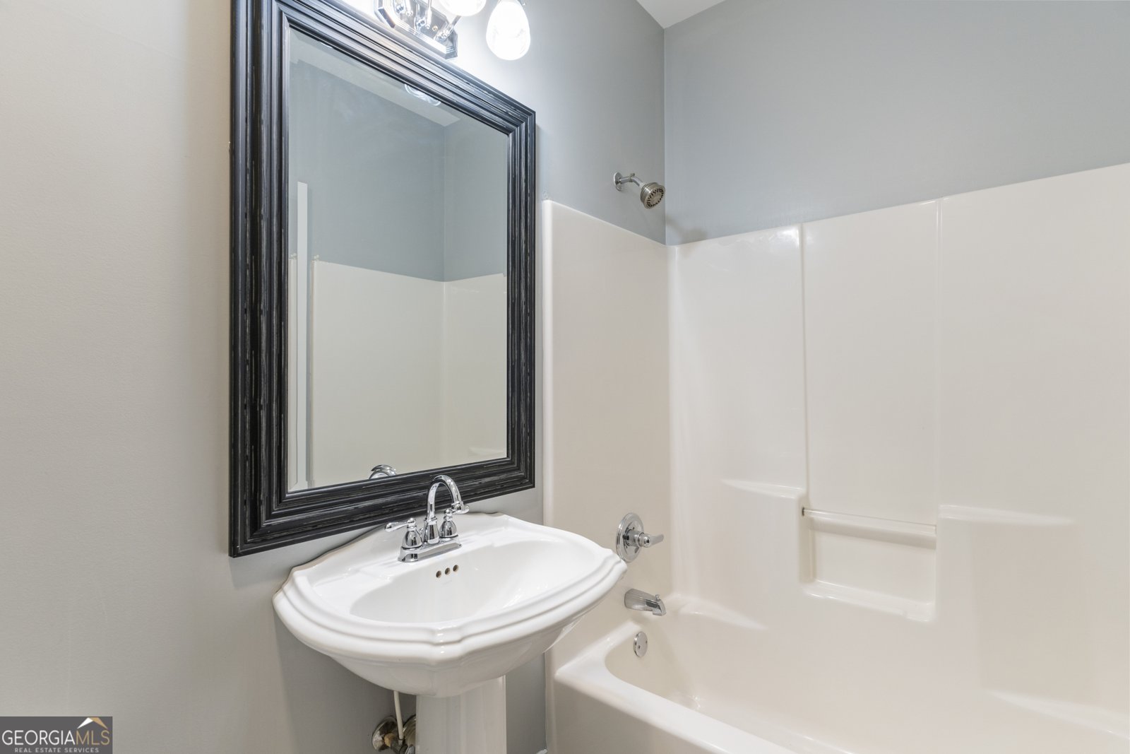 265 Lynda Lane Cleveland - 43