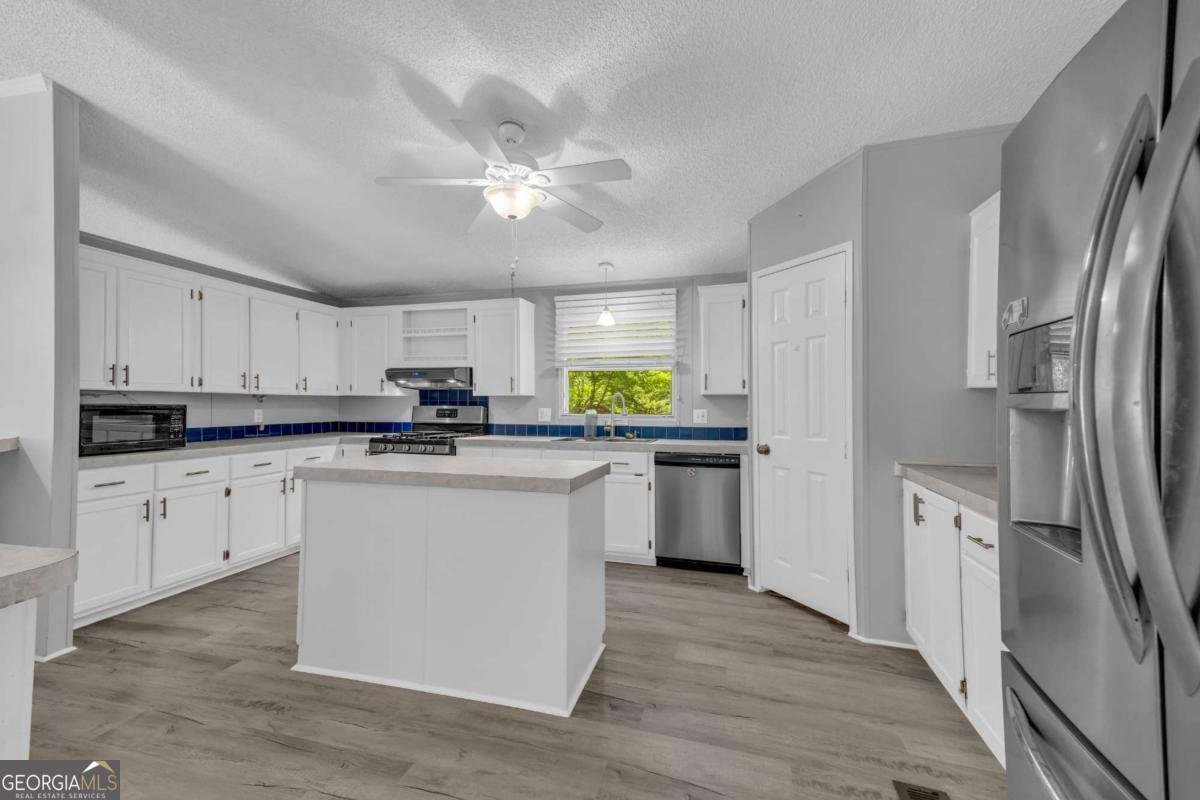 1437 Frank Lovell Road Clarkesville - 27