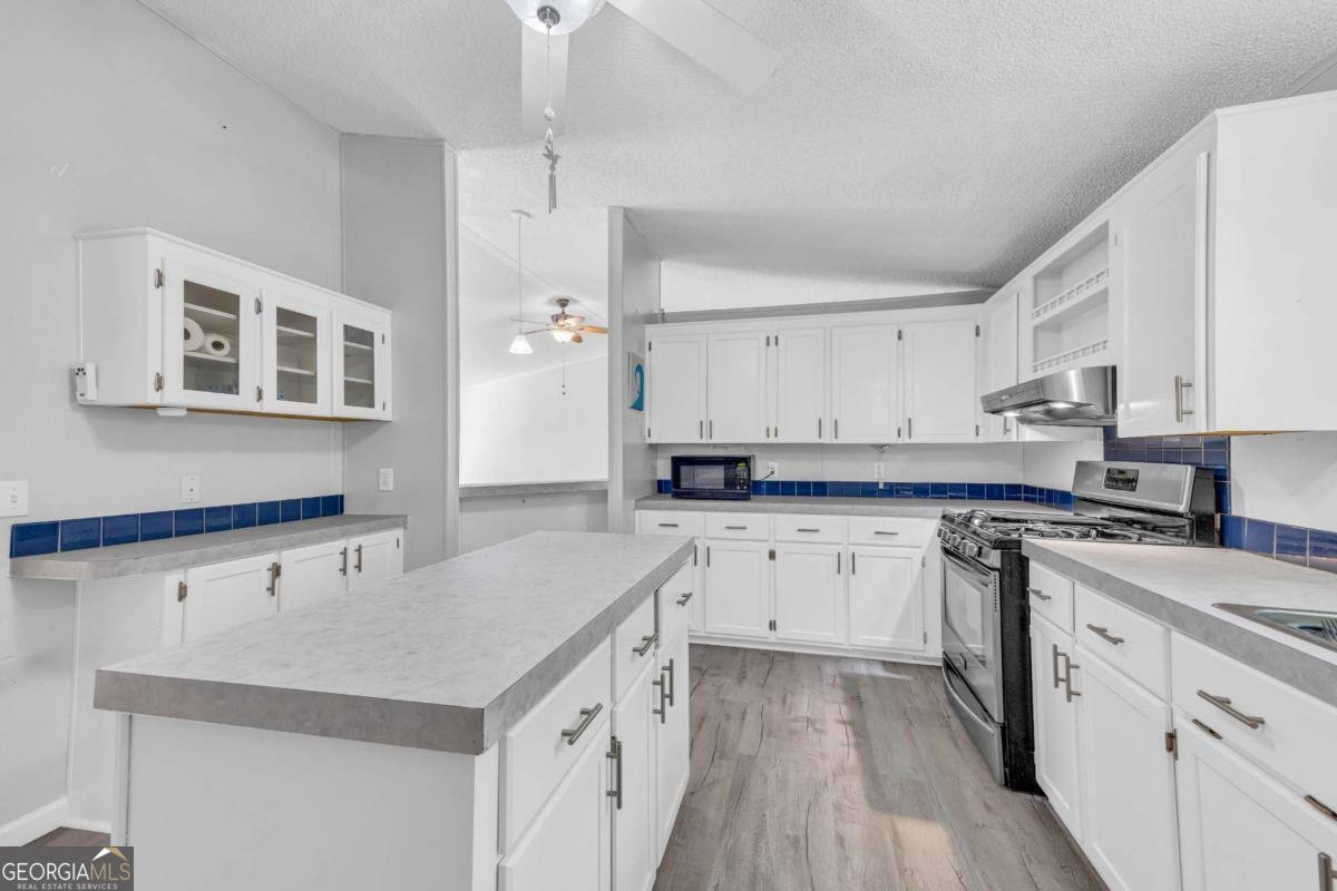 1437 Frank Lovell Road Clarkesville - 30