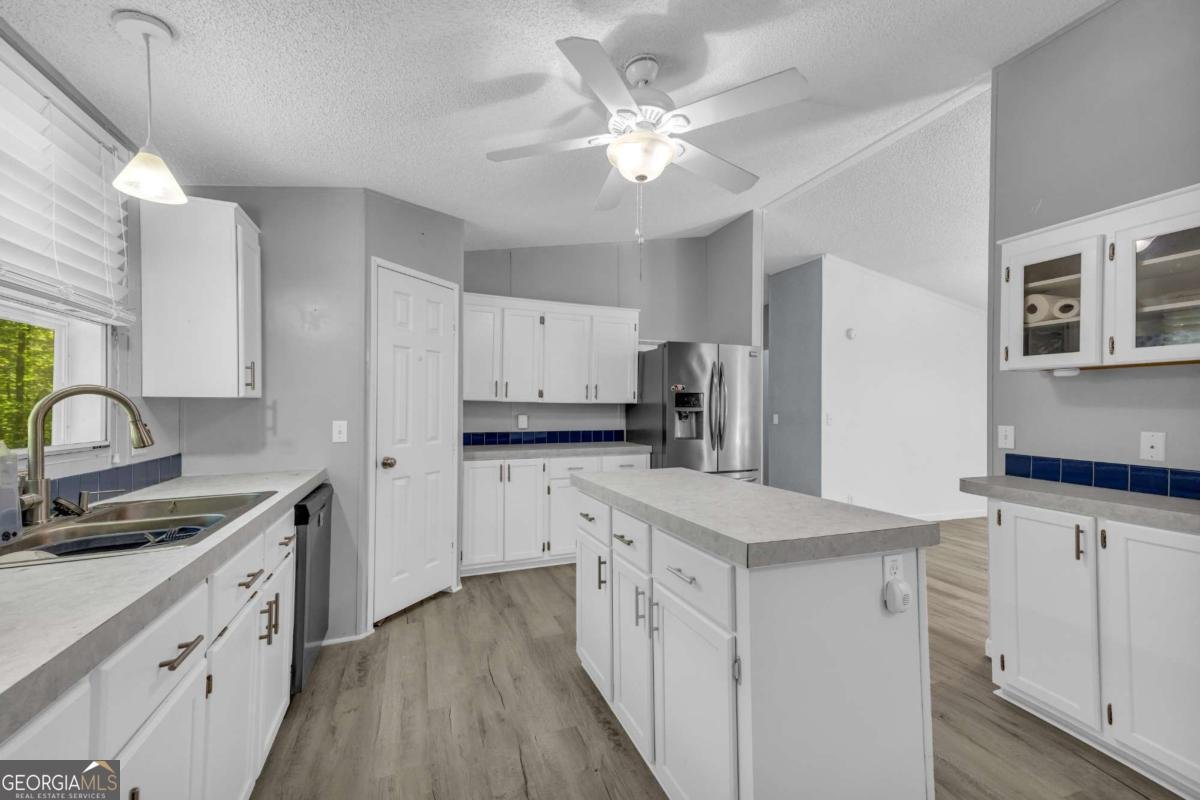 1437 Frank Lovell Road Clarkesville - 33