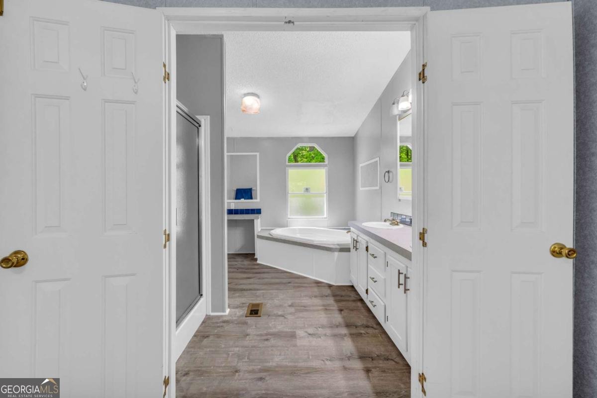 1437 Frank Lovell Road Clarkesville - 38