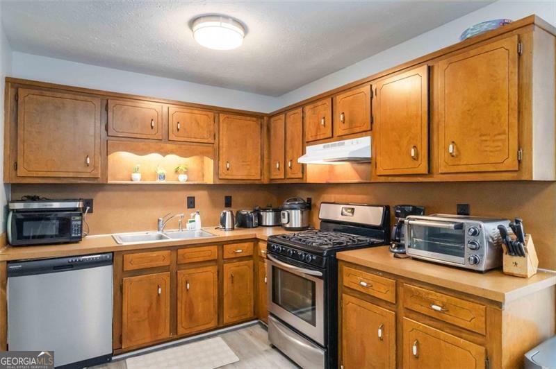 2469 SILVER KING Drive Grayson - 9