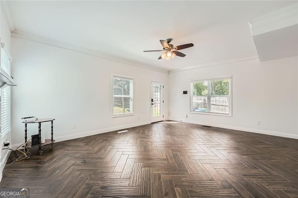 632 Warren Avenue Scottdale - 18