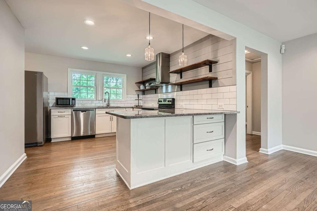 2797 Gresham Road Atlanta - 3