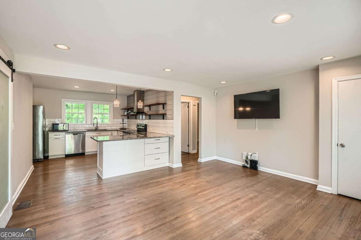 2797 Gresham Road Atlanta - 4