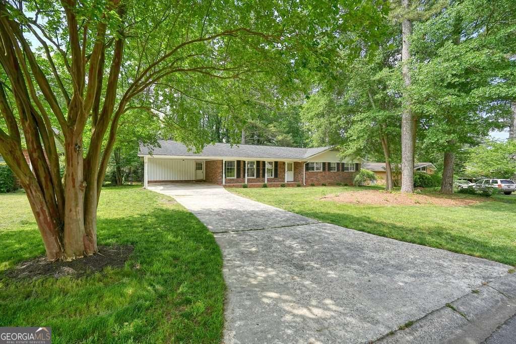 2350 Maxine Drive Marietta - 1