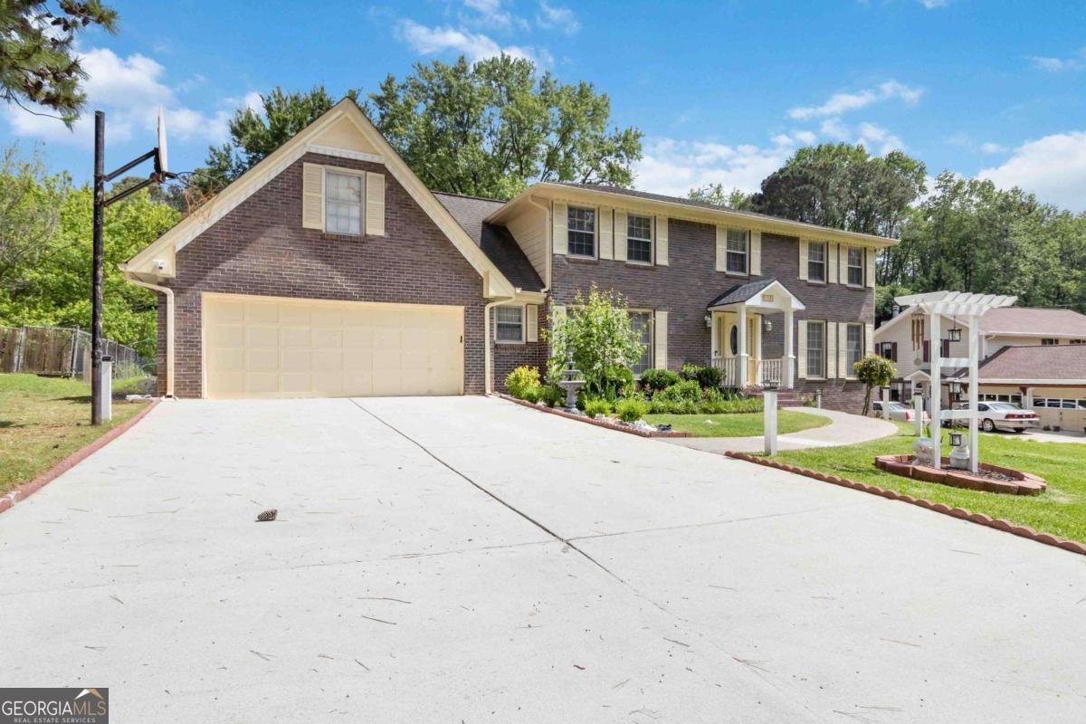 5152 CLEARWATER Drive Stone Mountain - 2