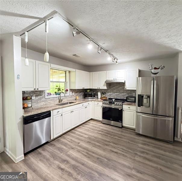 210 210 PARIS Drive Lawrenceville - 13