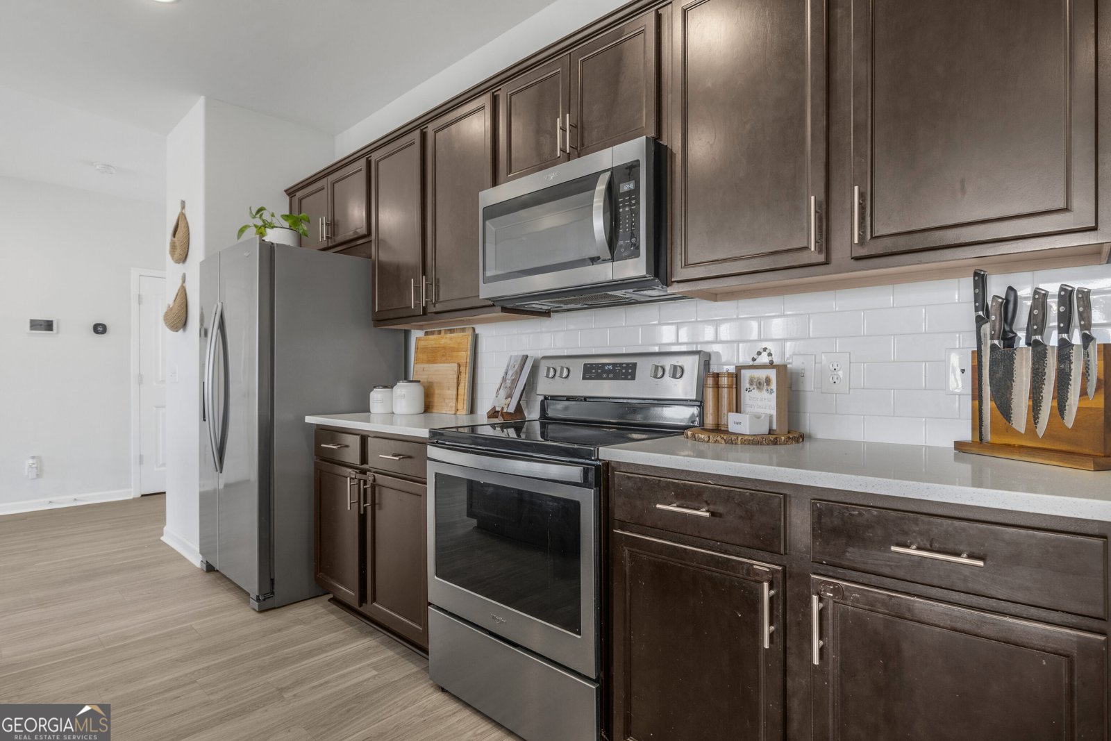 234 Lakepointe Drive Savannah - 11