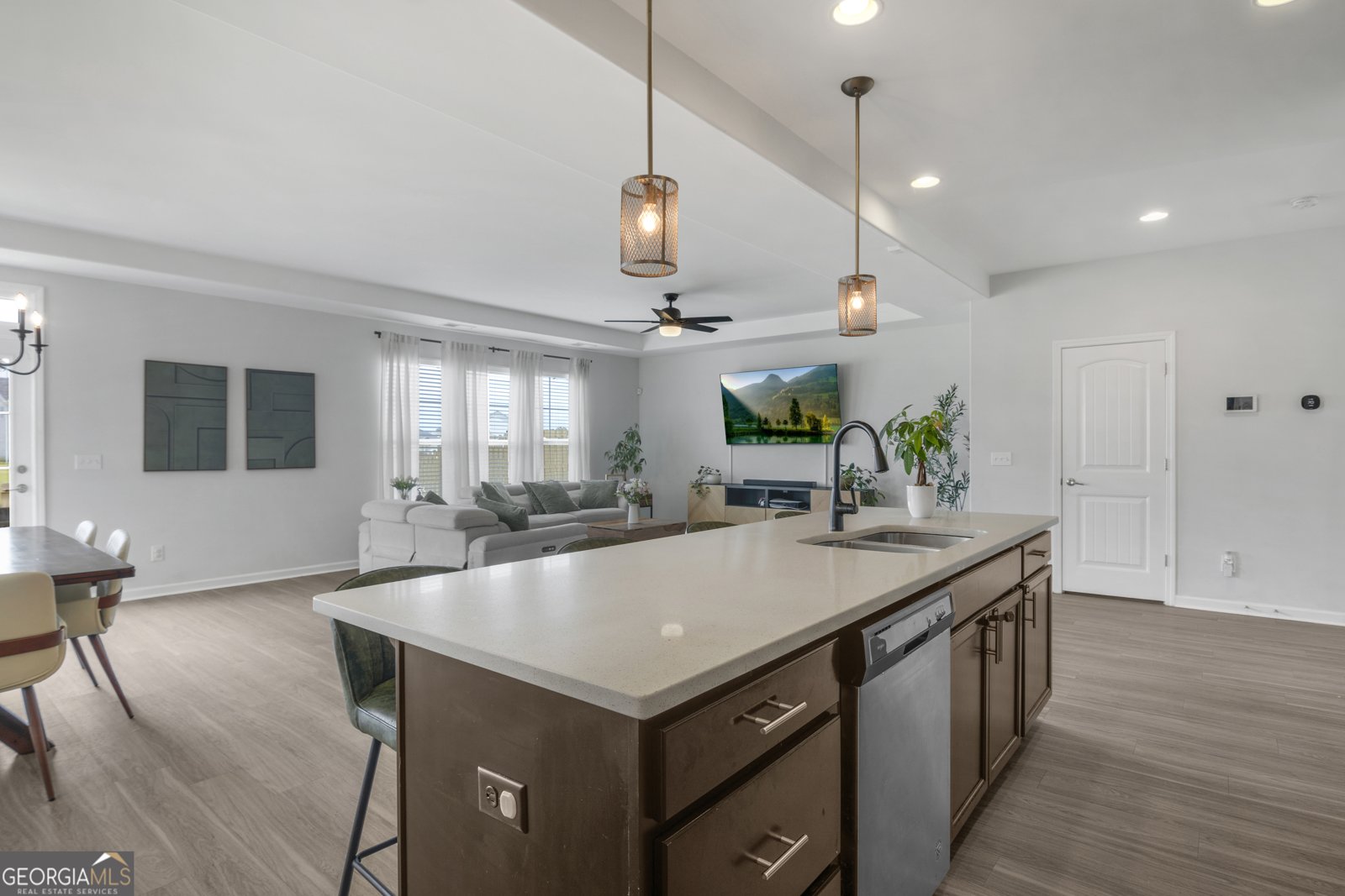 234 Lakepointe Drive Savannah - 13