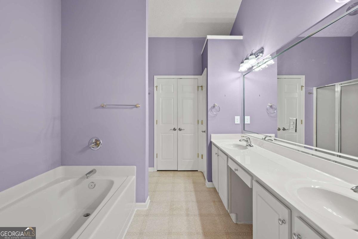 215 Wisteria Way Athens - 10