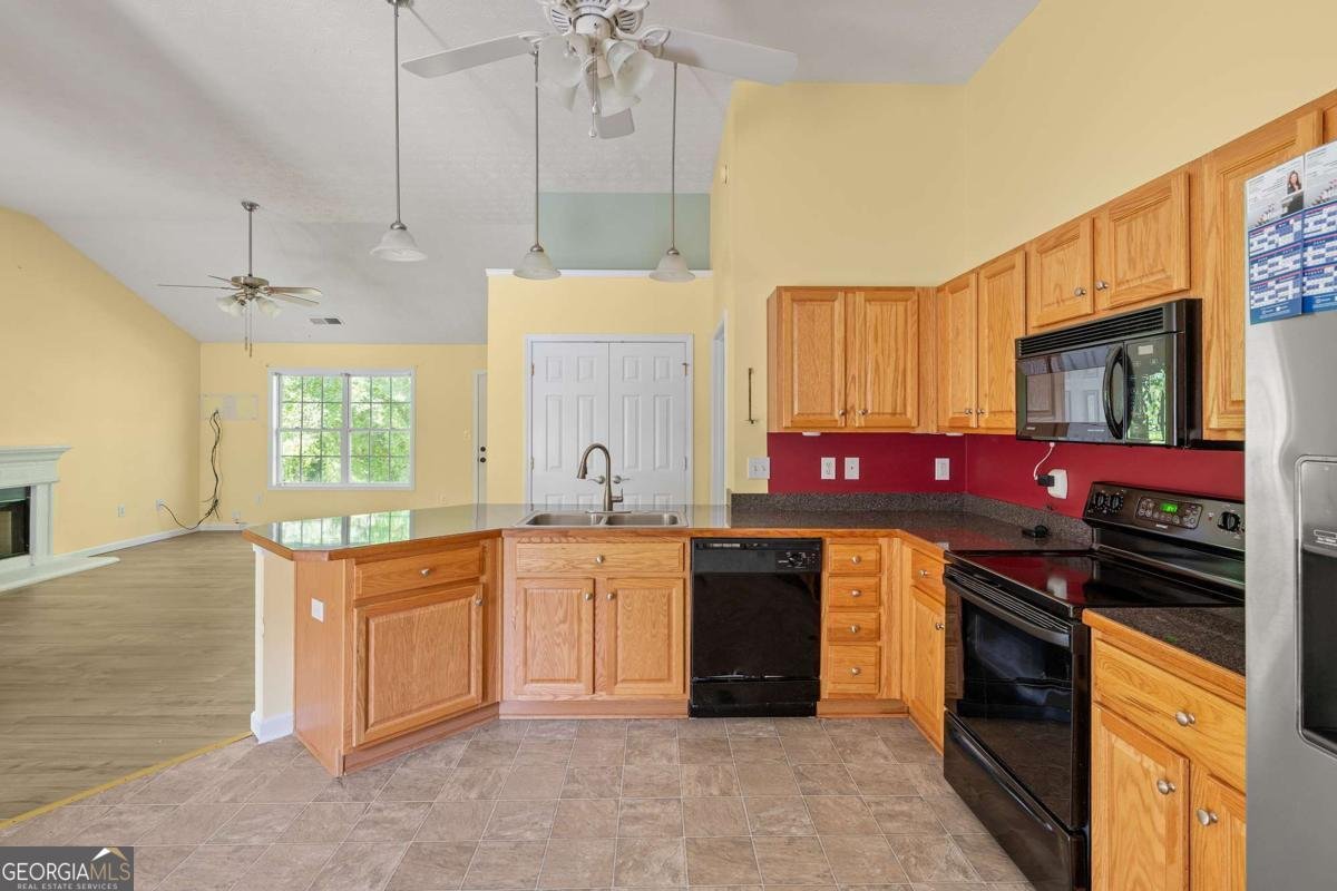 215 Wisteria Way Athens - 7