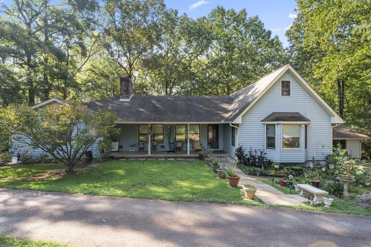 2371 Leguin Mill Road Locust Grove - 1