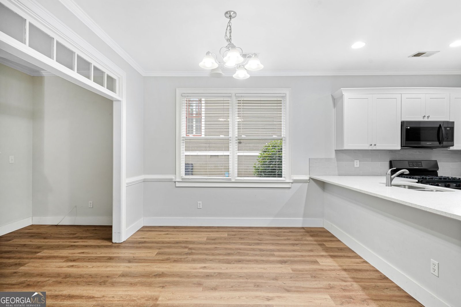 1283 Mercer Avenue East Point - 8
