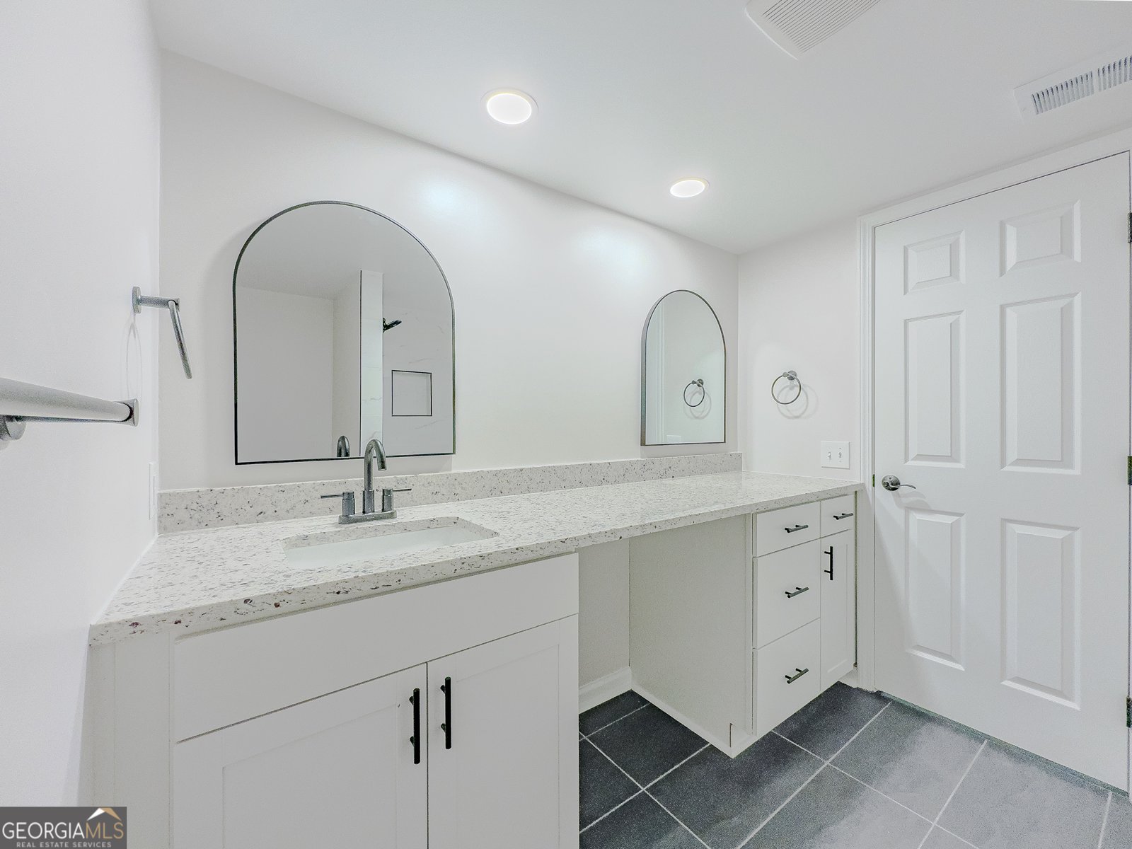 6851 Roswell Road Atlanta - 18