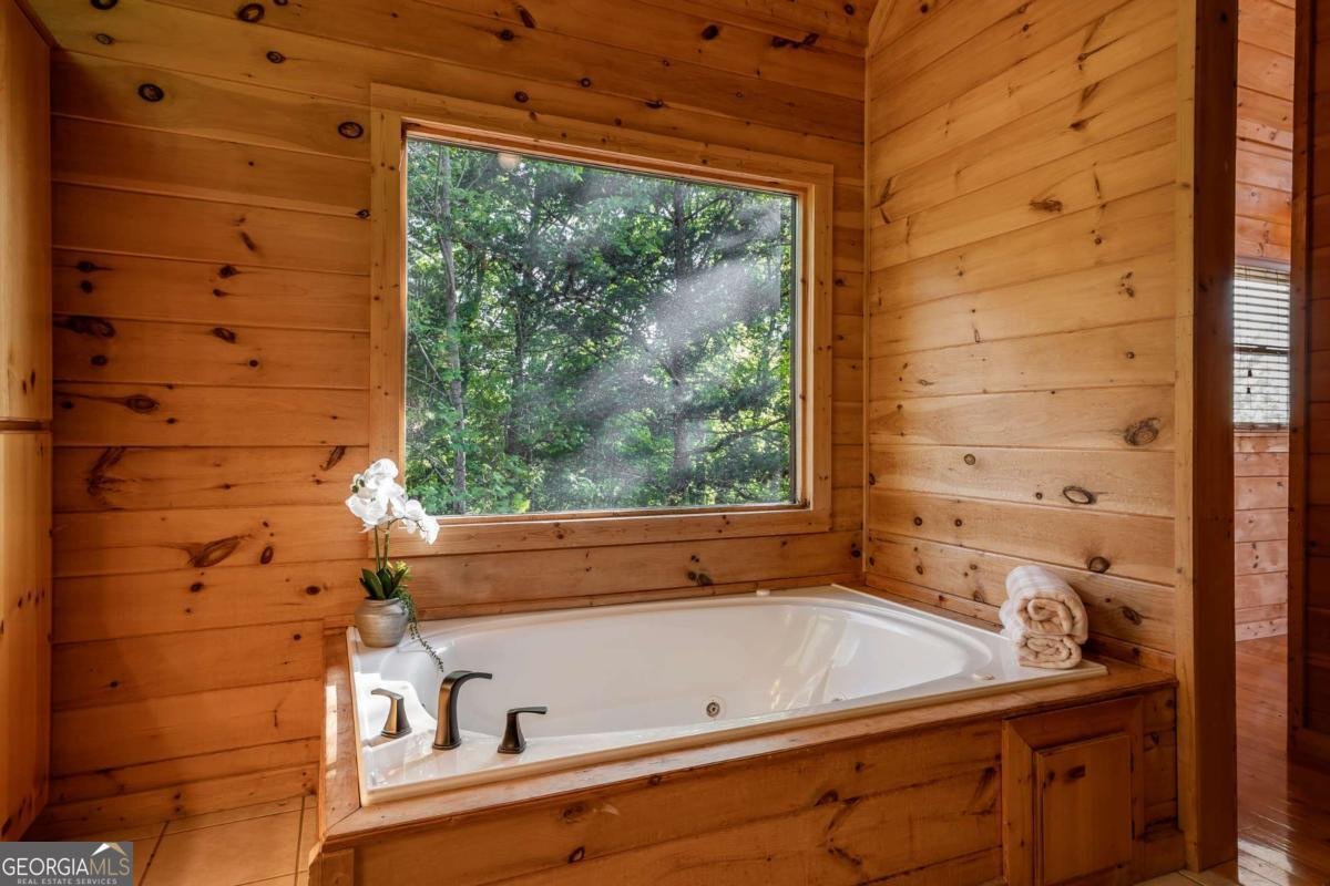433 Spruce Circle Mineral Bluff - 40