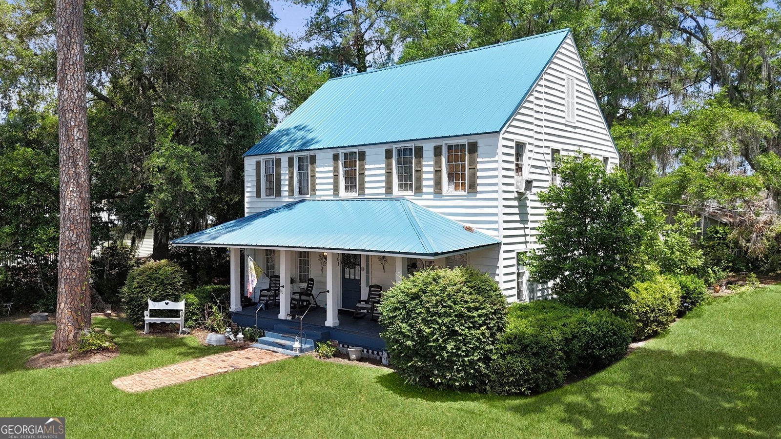 701 Oak Street Springfield - 1