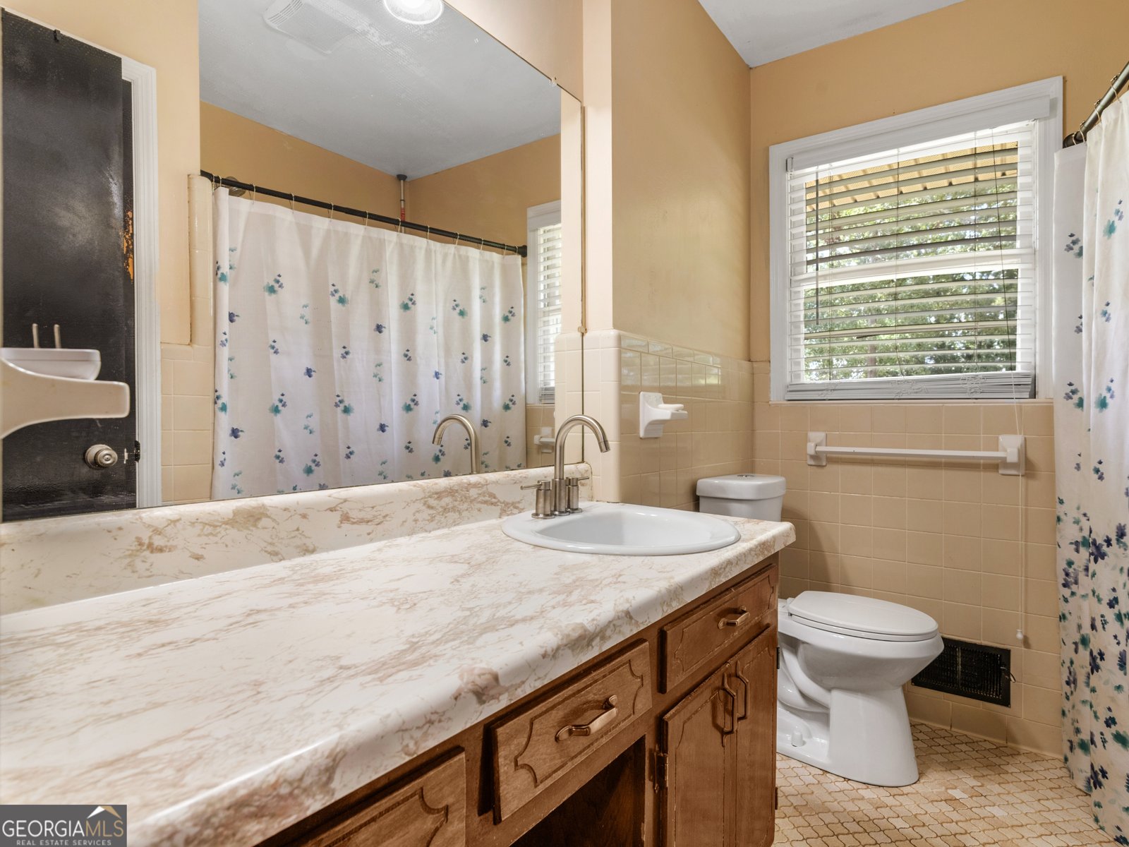 3 Ridge Drive Hampton - 33