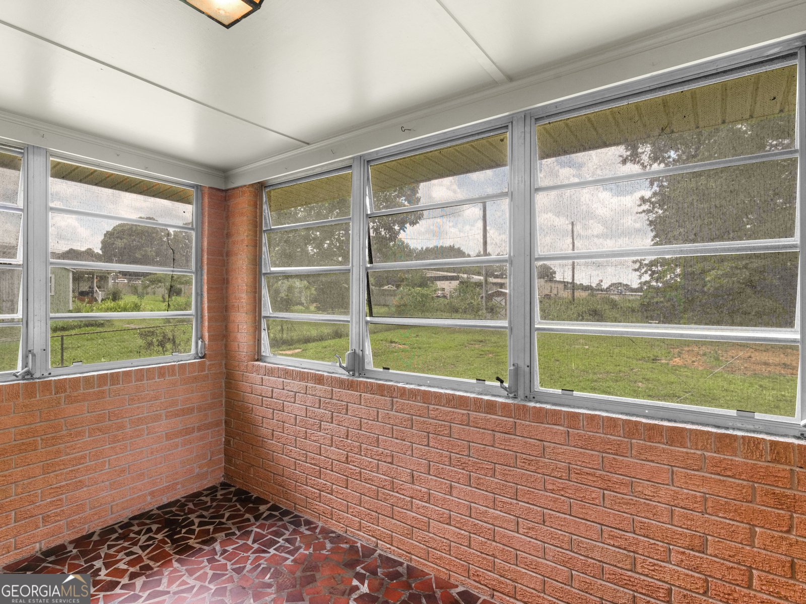 3 Ridge Drive Hampton - 35