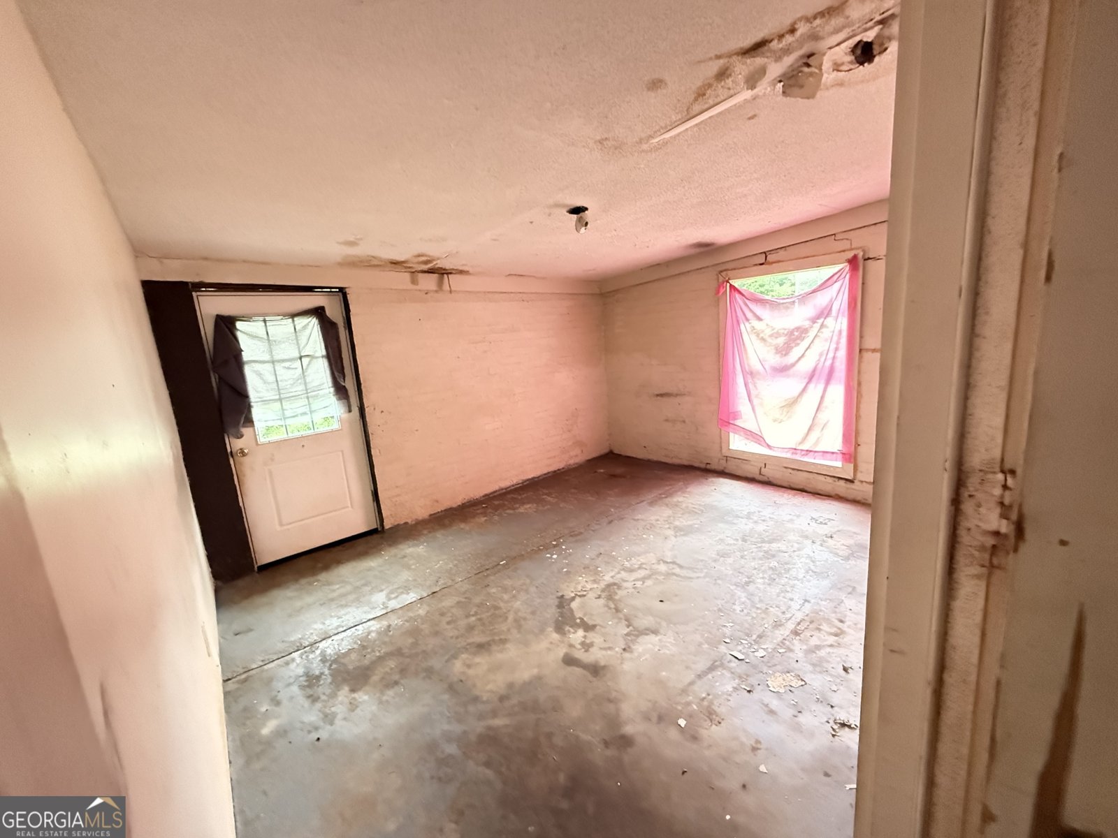 108 College Drive Barnesville - 11