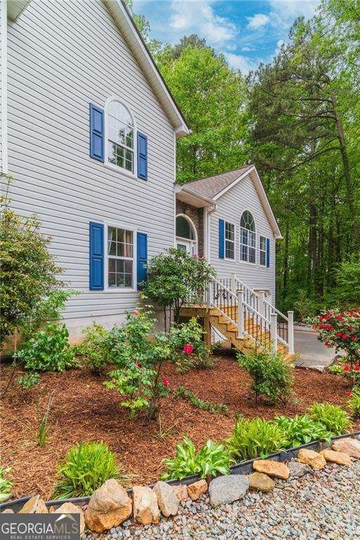 204 Queensbury Court Acworth - 2