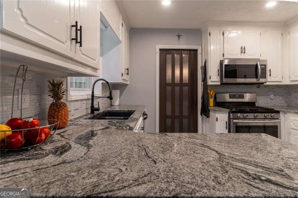 204 Queensbury Court Acworth - 8