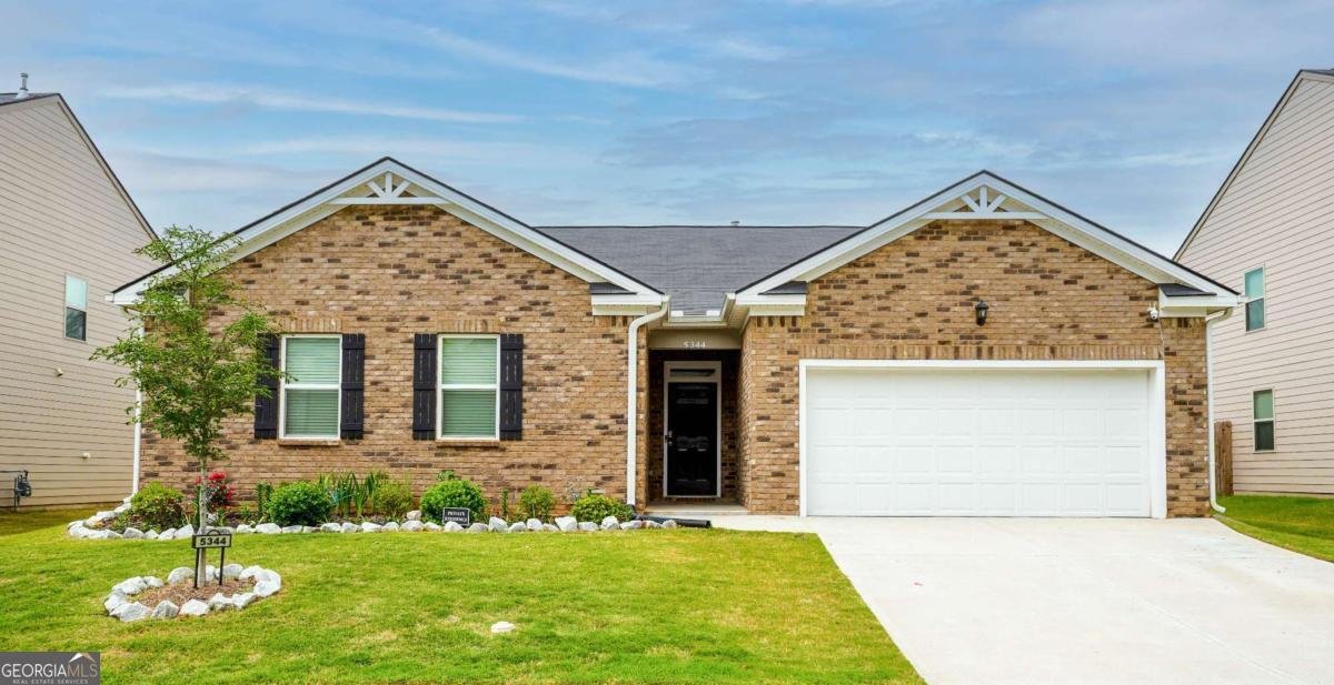 5344 Flat Rock Point Stonecrest - 1