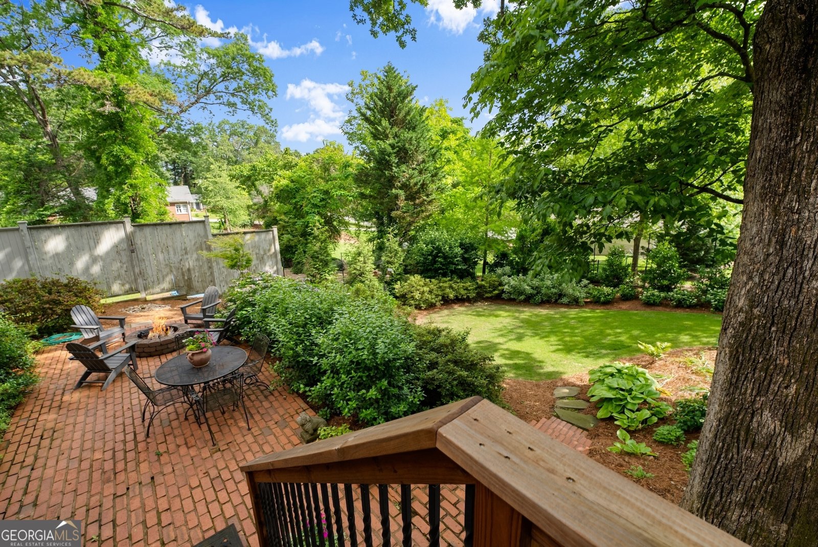 1374 RIVERSIDE Drive Gainesville - 75