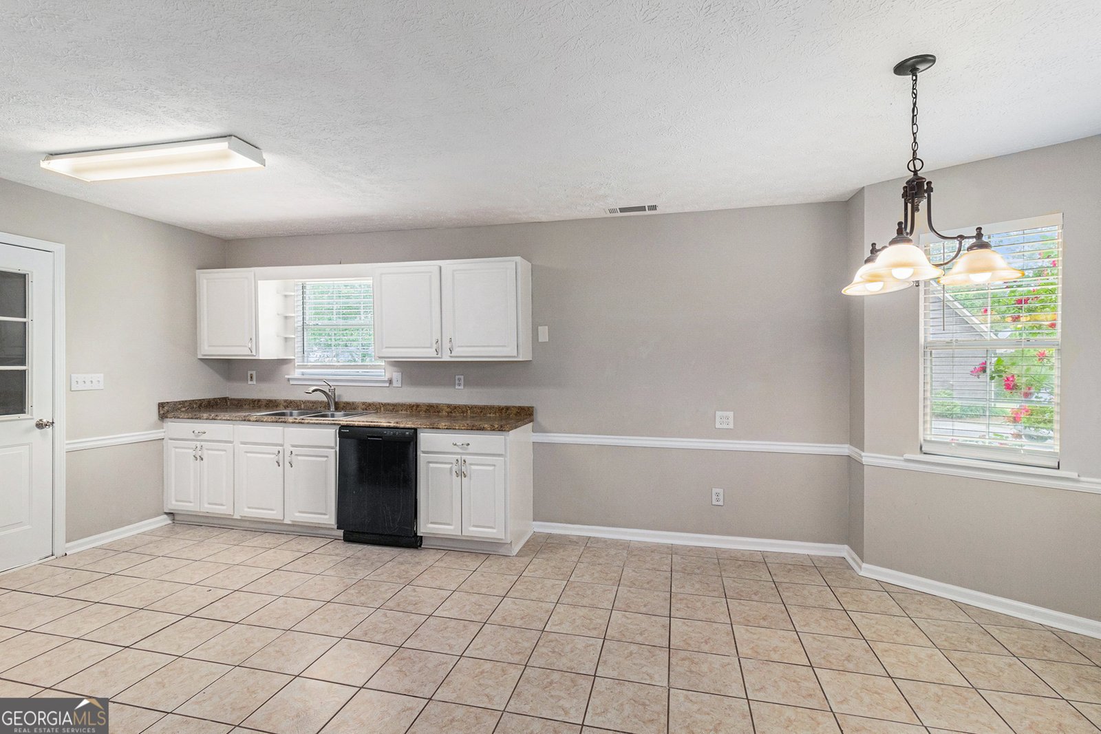 2320 Crystal Court Loganville - 13