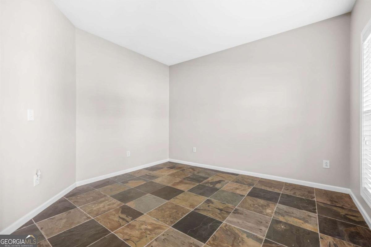 2625 2625 Blackstock Drive Cumming - 9