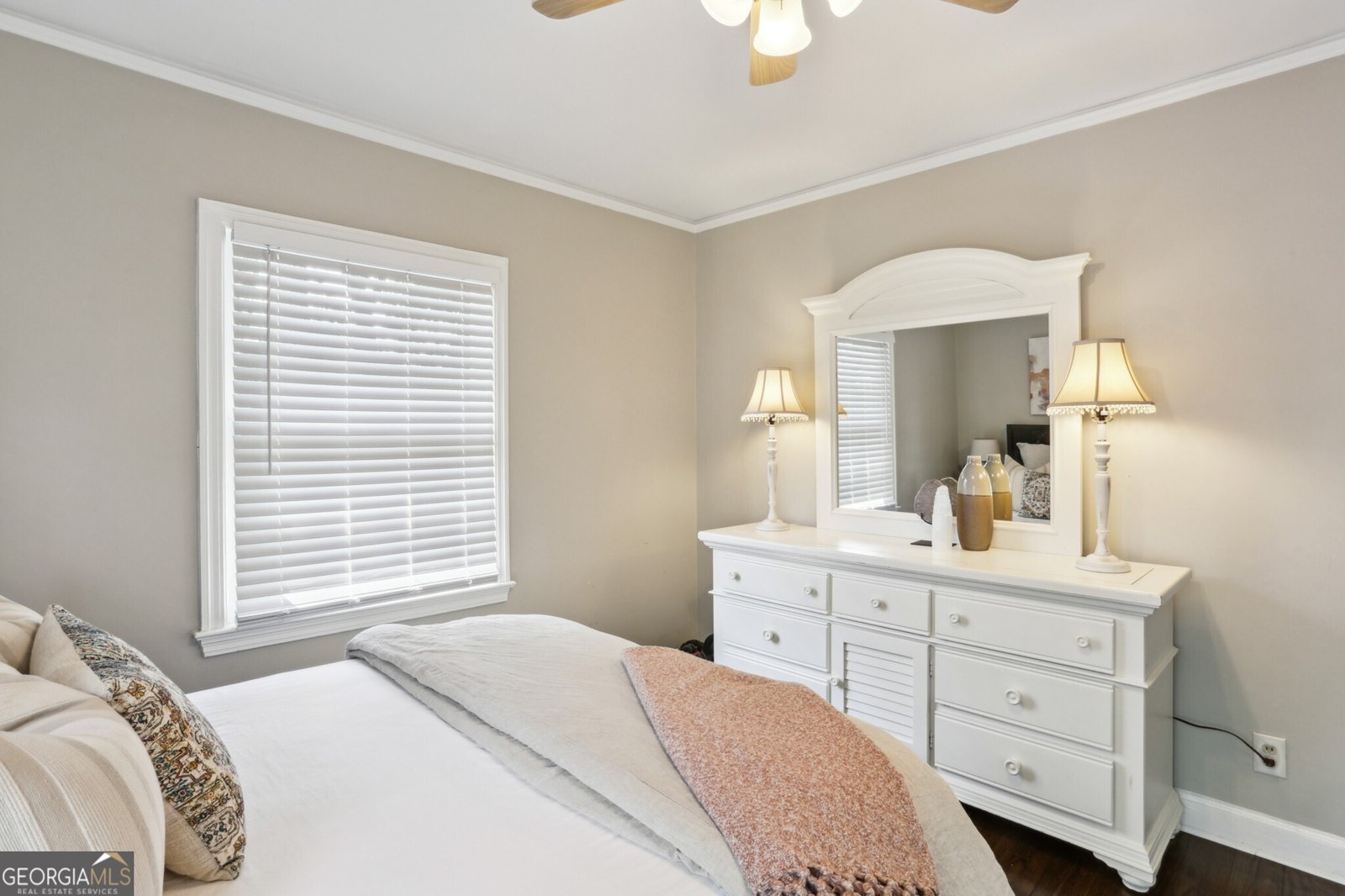 960 Lindridge Drive Atlanta - 24