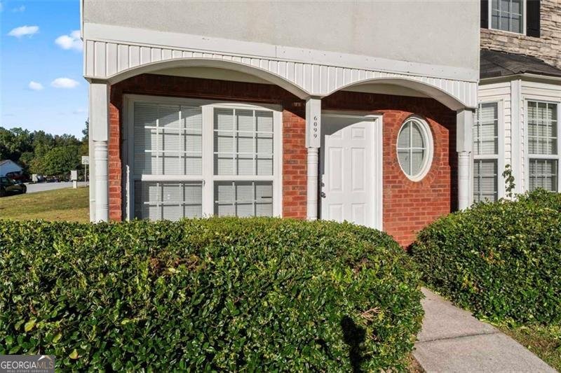 6099 Camden Forrest Cove Riverdale - 4