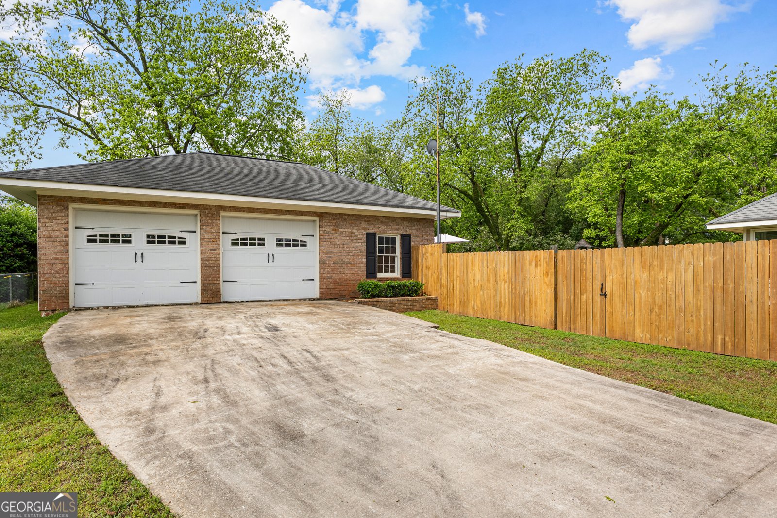 109 Maple Drive Barnesville - 41