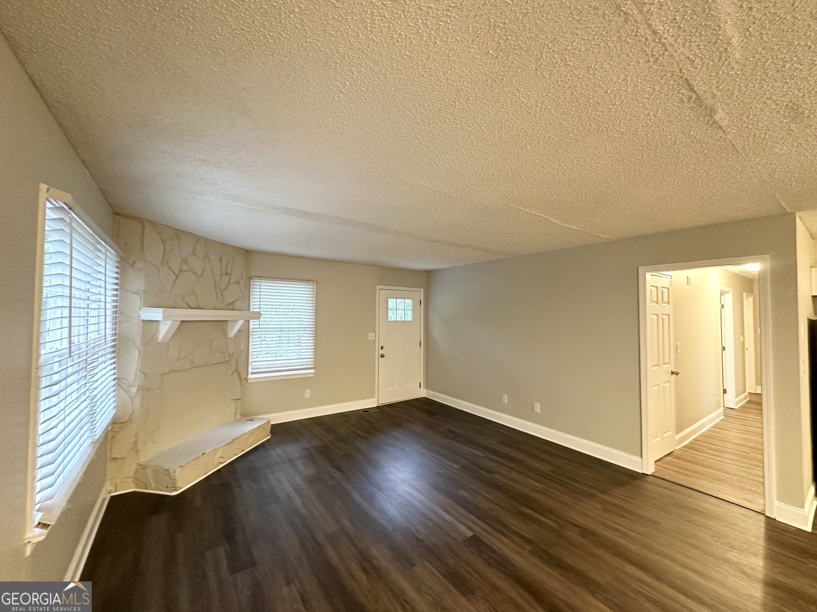 3995 Willowbrook Drive Douglasville - 3