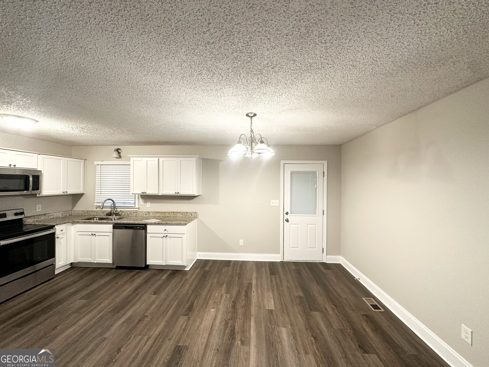 3995 Willowbrook Drive Douglasville - 5